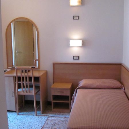 Albergo Moretti Senigallia Eksteriør bilde