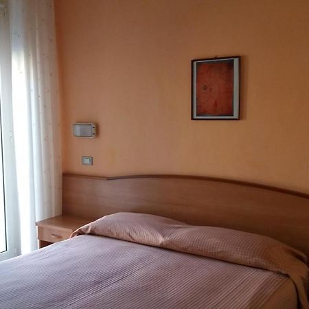 Albergo Moretti Senigallia Eksteriør bilde