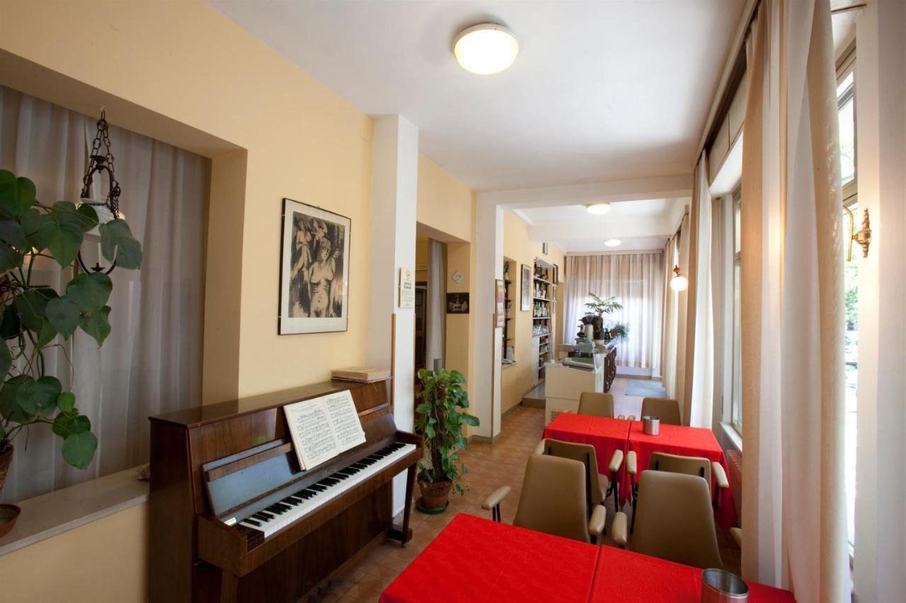 Albergo Moretti Senigallia Eksteriør bilde